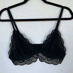 💥💥Knotty Knickers Large Black Lacy Bralette